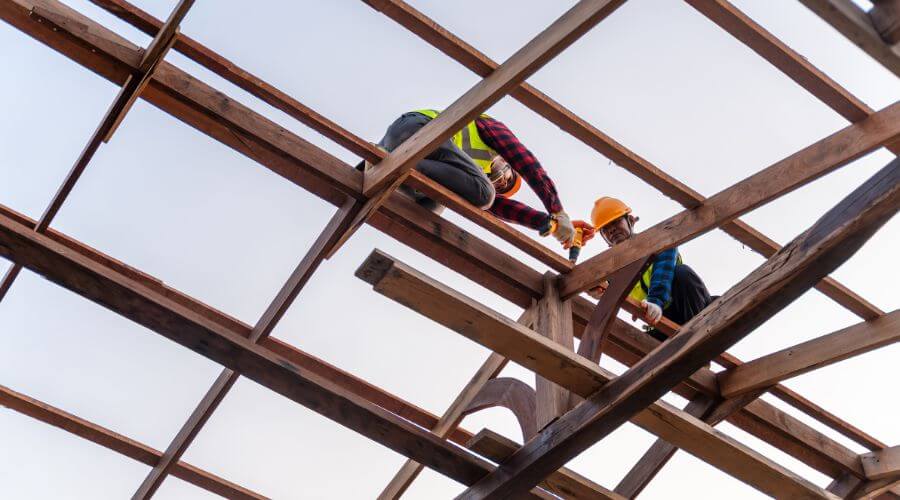 Professional gutter cleaning services in Round Lake, MN